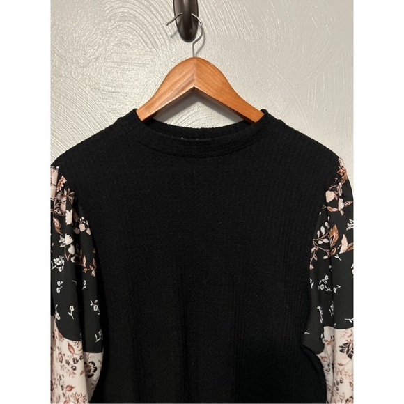Maurices Medium Black and Floral sleeve Mock Neck Waffle Knit Top - Picture 13 of 14